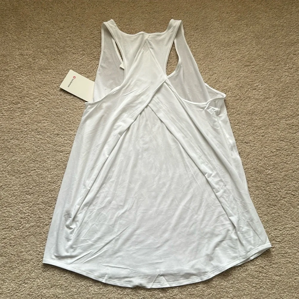 Lululemon Essential Tank Pleated Size 12 - Picture 4 of 9